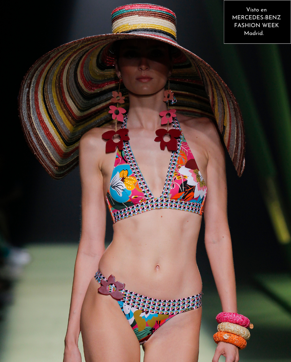 PAMELA CUCHI MAXI XXL RAINBOW - ZAHATI . Visto en Mercedes-Benz Fashion Week