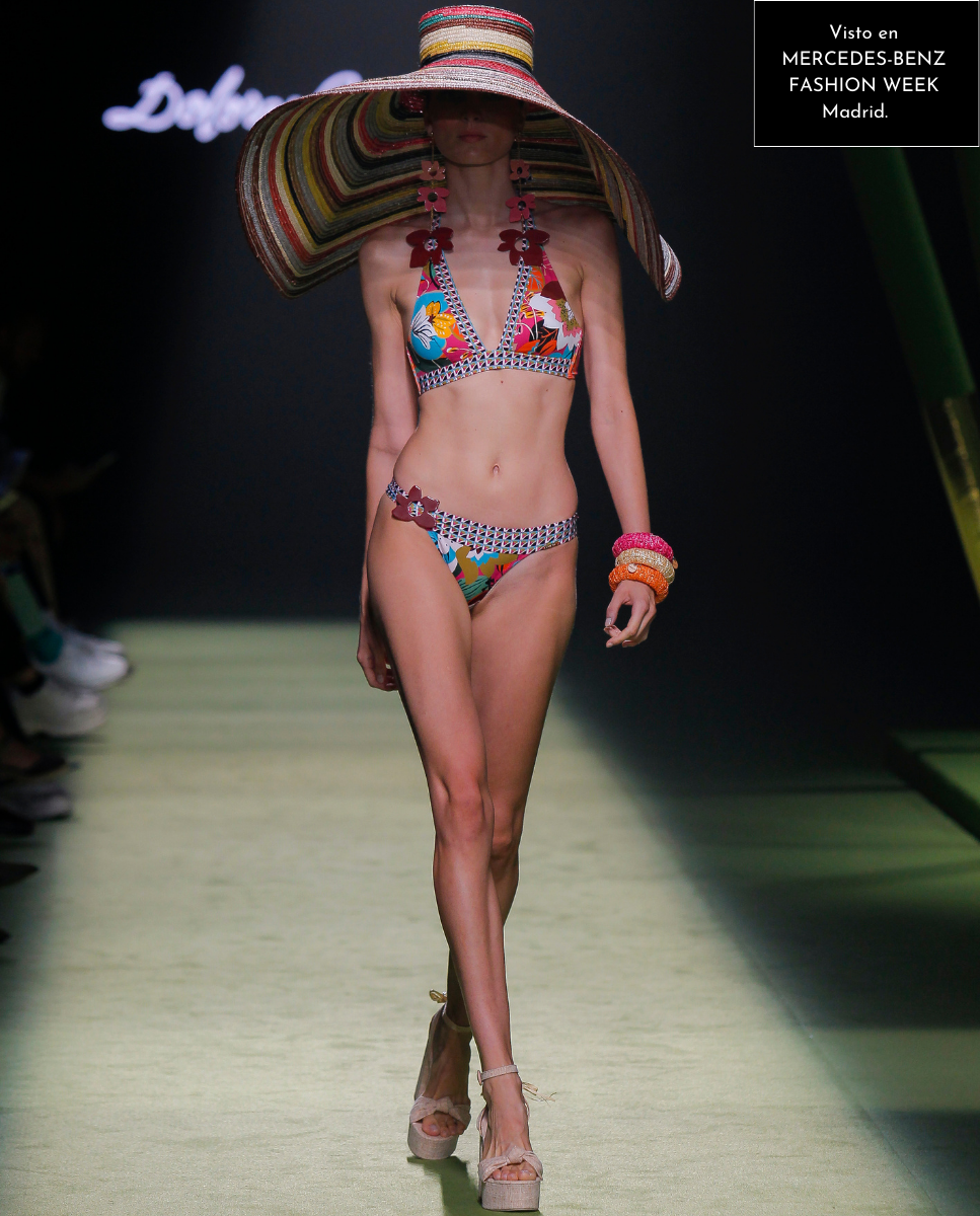 PAMELA CUCHI MAXI XXL RAINBOW - ZAHATI . Visto en Mercedes-Benz Fashion Week